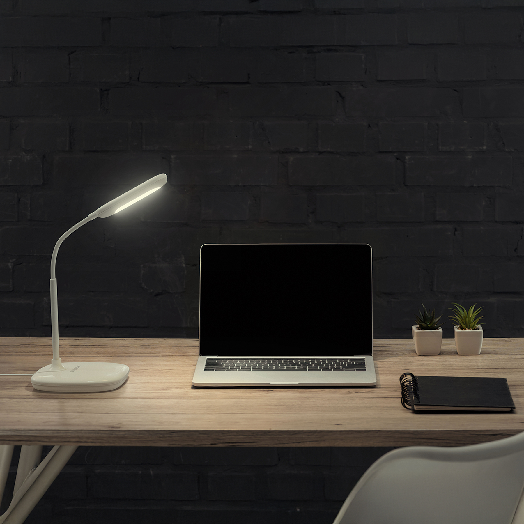 Lámpara de LED 5W cuello flexible para escritorio, VOLTECK TRUPER