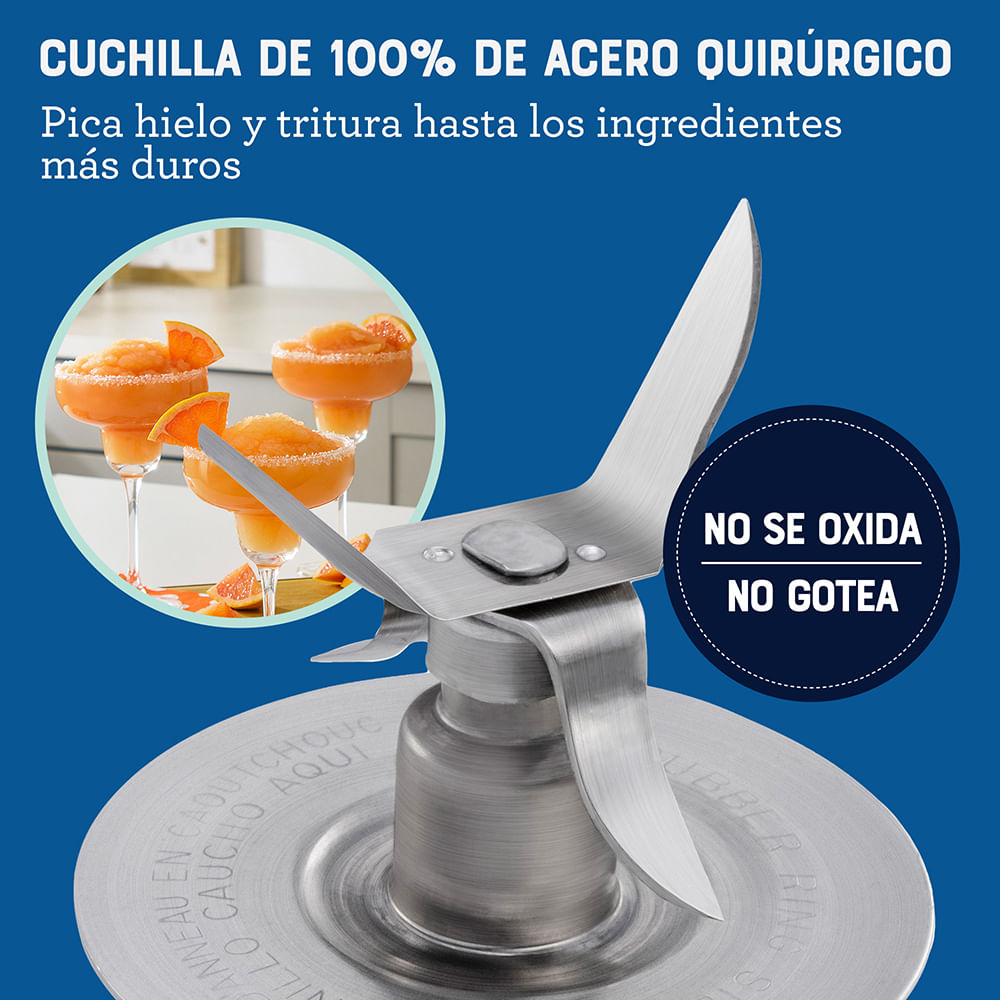 Licuadora clásica Oster® cromada con perilla ergonómica de 3 velocidades BLST4655 Oster