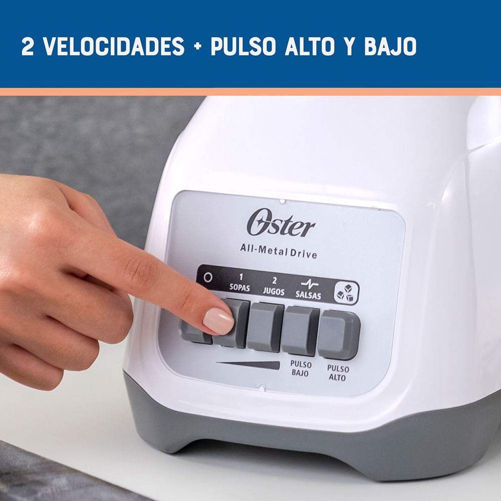 Licuadora Oster® 2 velocidades más pulso y vaso de vidrio BLSTKAG-WPB Oster